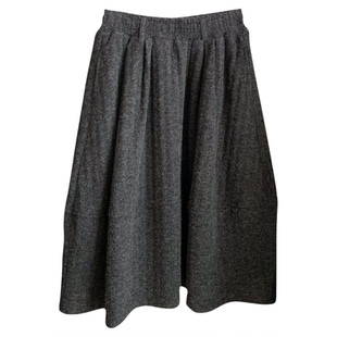 慵懒风六分毛呢松紧腰半身裙女2025冬季新款时髦百搭显瘦花苞裙子