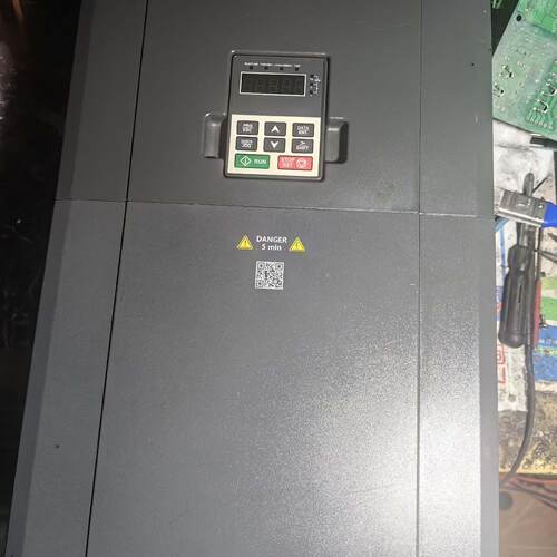 变频器空压机专用机，GD300-01A-037G-4-，议价商品