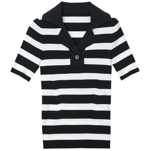 MEDECOO/墨蒂珂2025夏季新款黑白条纹亮扣翻领套头针织衫SIX40301