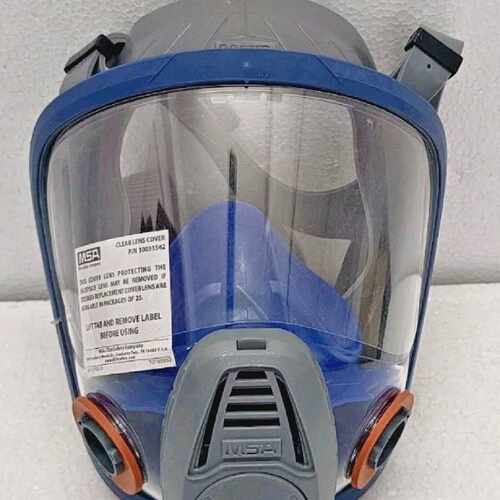 MSA ADVANTAGE FULL FACE GAS MASK MODEL : 3200 FREE DELIVERY