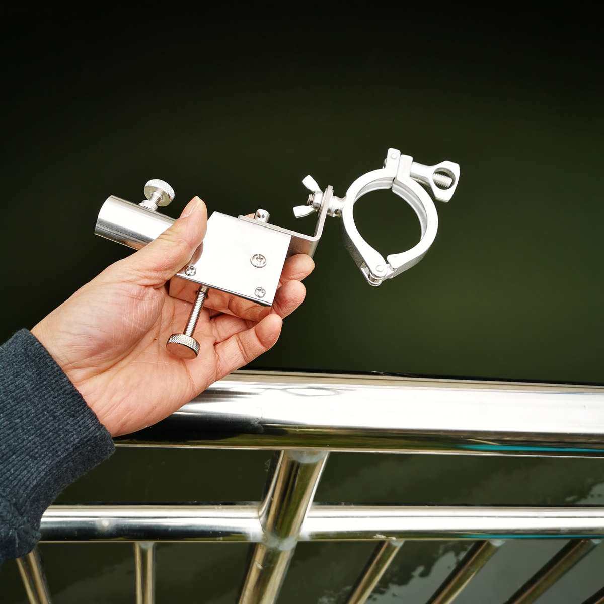 船钓桥钓栏杆手竿炮台座 不锈钢夹管竿架护栏圆管台钓竿固定支架