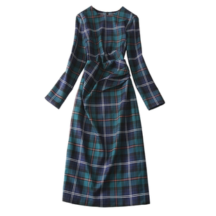 王妃同款2023欧洲站早春新款复古气质绿格纹腰收褶连衣裙优雅通勤