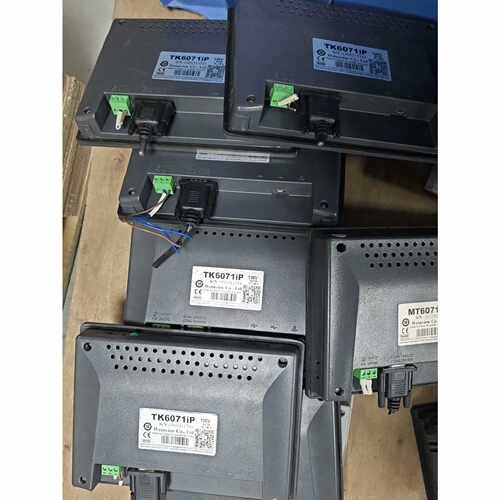 询价威纶触摸屏MT6071iP工控显示器，成色如图，，实