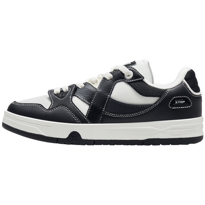 特步MAXX情侣百搭板鞋