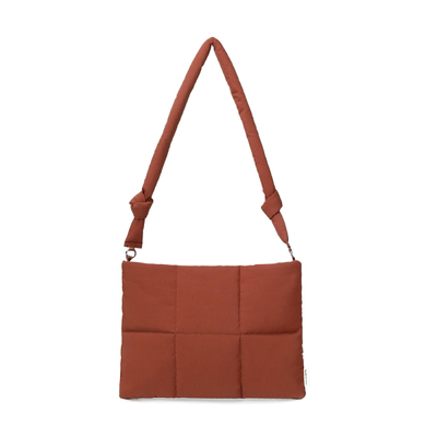 欧美高颜值柔软Puffy小众枕头包