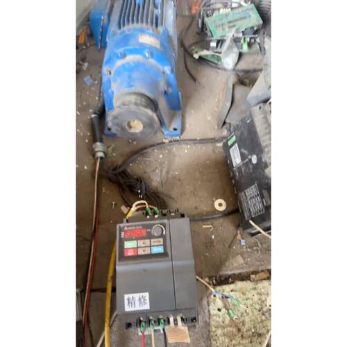 在线议价台达变频器 VFD015EL21A  220v  1.5kw