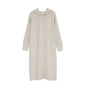 北欧时刻2026春季新款温柔慵懒风连帽针织连衣裙女宽松中长毛衣裙