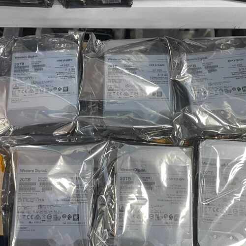 HK7220AH 全新20T硬盘6块—议价