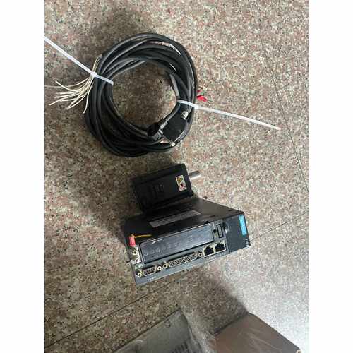 议价620系列驱动电机伺服套装IS620PS2R8IC电机维修