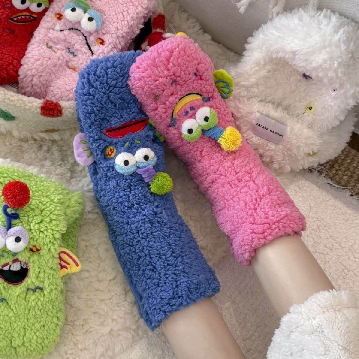 超厚羊羔绒袜子女秋冬季可爱中筒睡眠袜加绒保暖居家地板袜子批发