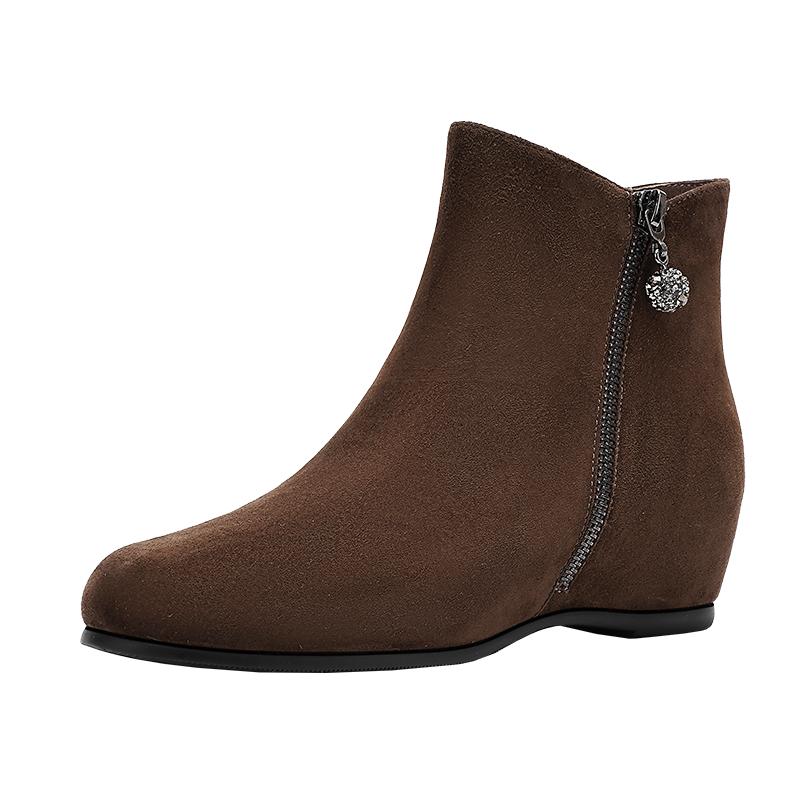 哈森短筒女靴子秋冬新款时尚短靴瘦瘦靴内增高时装靴HA247131