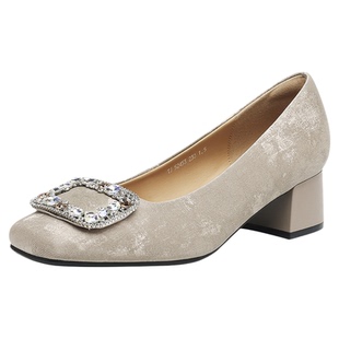 达芙妮新中式国风单鞋女款2026新款粗跟妈妈小皮鞋裸色水钻高跟鞋