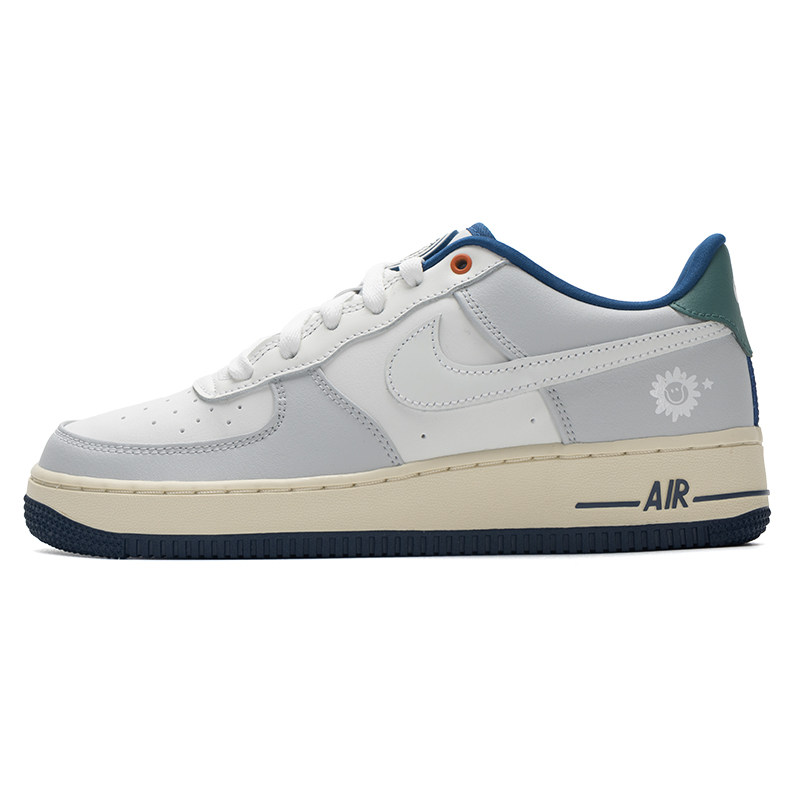 耐克女款AirForce1透气板鞋