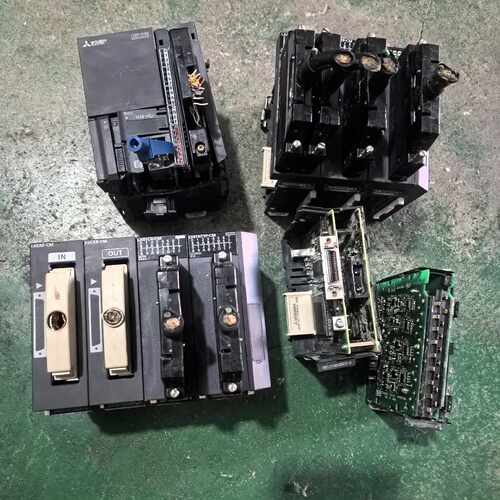 议价三菱L系列PLC模块L02CPU-CM. LD77MS16.
