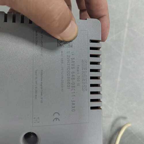溢价-触摸屏6AV6 648-0BC11-3AX0，