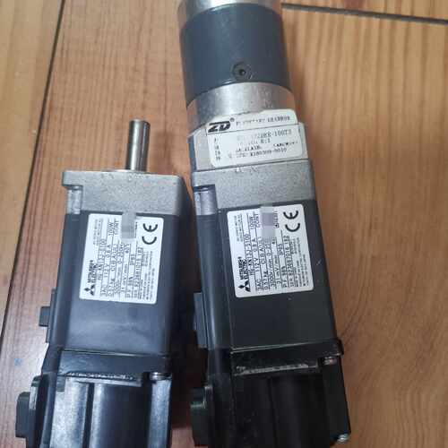 三菱伺服电机 100WHG-KN13J-S100-议价