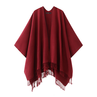 拉夏贝尔/La Chapelle冬季加厚款针织披肩女流苏斗篷旗袍外搭开衫