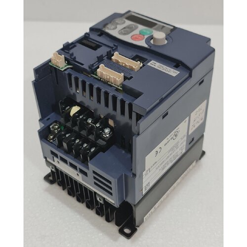 Fuji Electric Compact Inverter Type FRN0.75C1E7QB2 1PH TO 3P