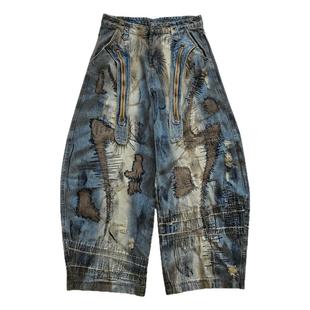 男女美式复古水洗污渍做旧乱针弯刀牛仔裤2025阔腿牛仔宽松镰刀裤