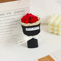 Романтика в кармане #Три красных розы не входят в подарочную коробку.