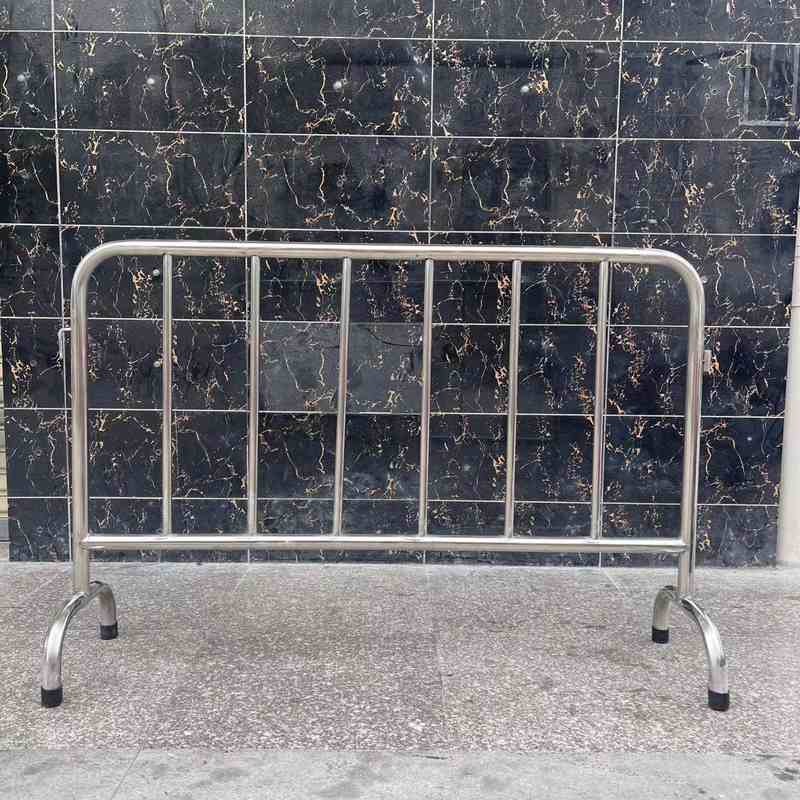 304不锈钢铁马防护栏道路施工隔离可加厚排队商场移动栏地铁围栏