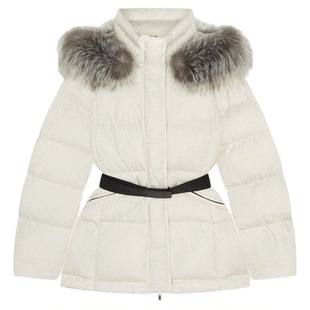 邱莹莹 HELA AOMI “银狐鹅”90白鹅绒银狐毛领束腰羽绒服