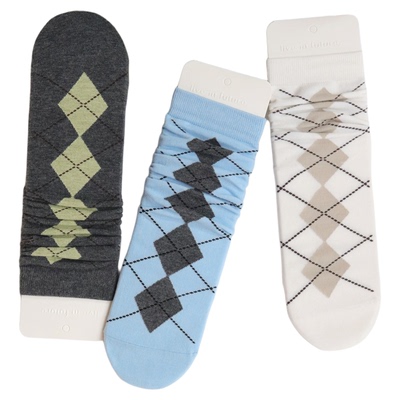 英伦复古菱格女棉质无骨中筒袜