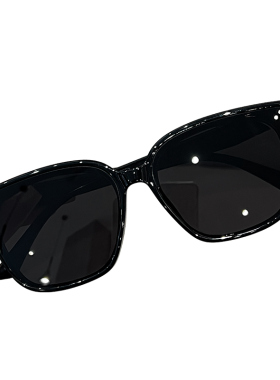 黄皮显白天菜！近视墨镜修颜显瘦