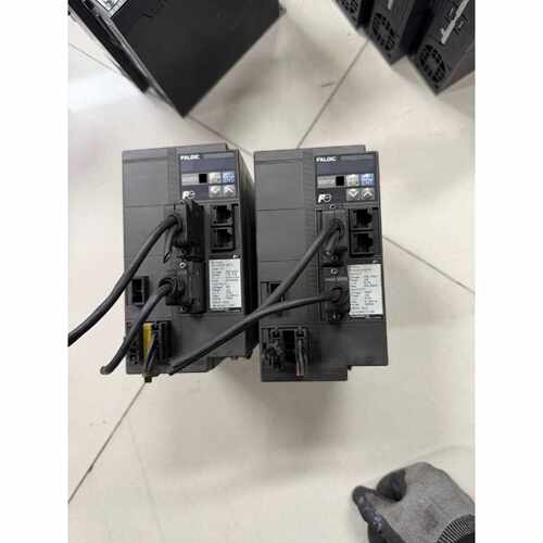 溢价-伺服驱动器RYC102C3VVT2RYC751C3