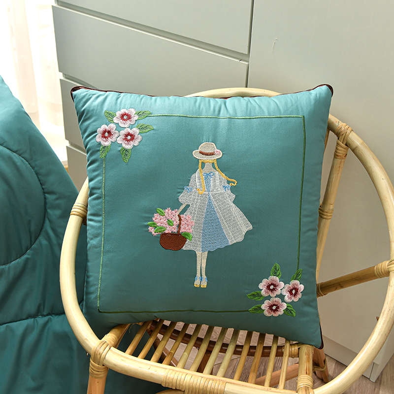 全棉四季通用抱枕毯子二合一车载两用被子办公室午睡毯沙发抱枕芯