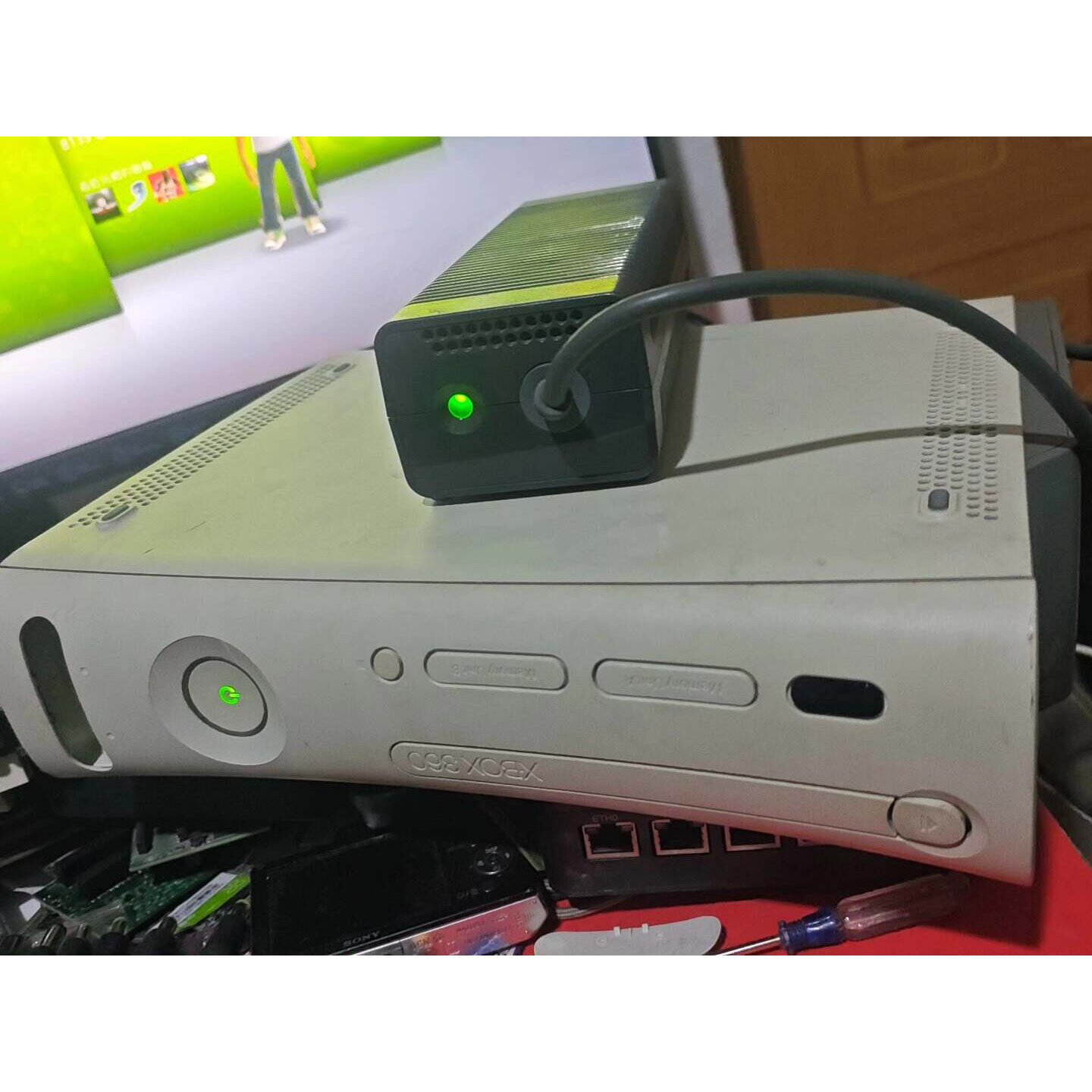 询价-Xbox360主机白色标准版带电源能正常开机其可维修