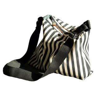 女包文艺原创复古帆布包 简约休闲书包 百搭OL简约黑白港风条纹