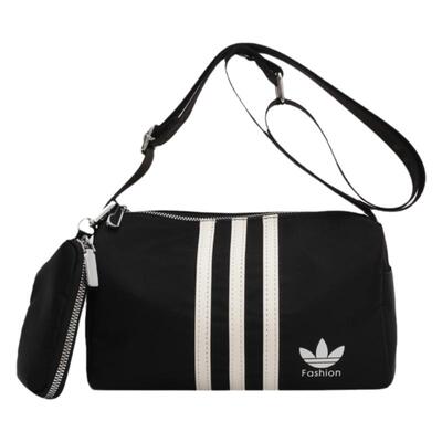 高级感宽带三道杠暗黑时尚斜挎包