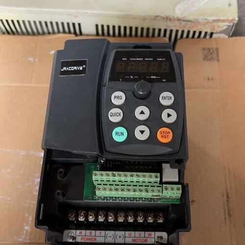 溢价-佳乐变频器，型号JAC580(N)-1R5GB:2R2PB4