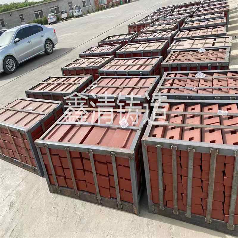 供应高铬板锤 板锤反击式破碎机板锤高铬合金板锤