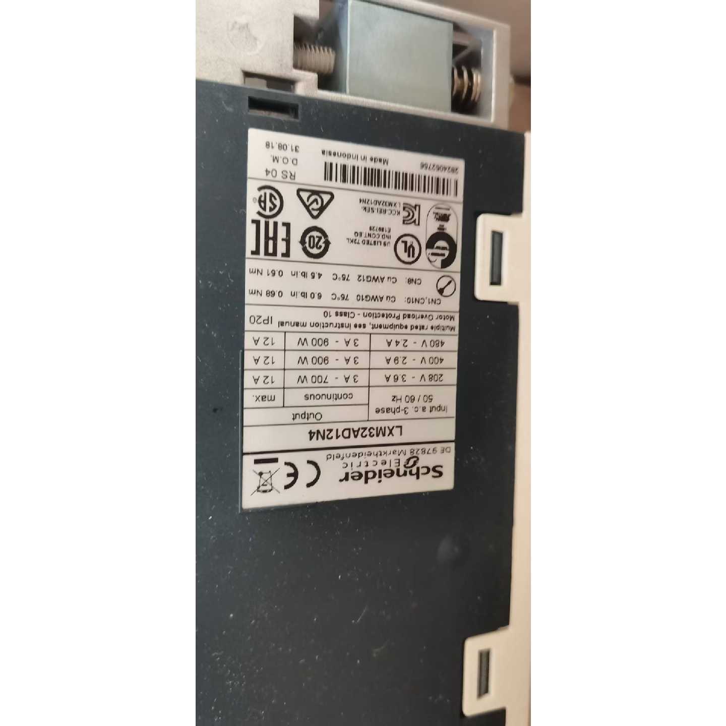 施耐德LXM32AD12N4电机驱动 BMH0701P1电机 伺服驱动 运动控制