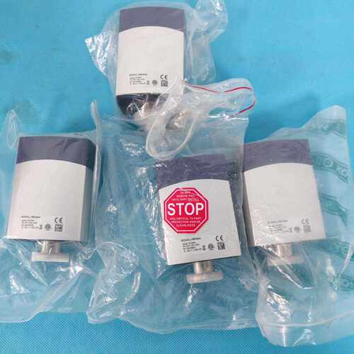 溢价-英福康PCG550真空计，型号PCG550，PN 3PC1-