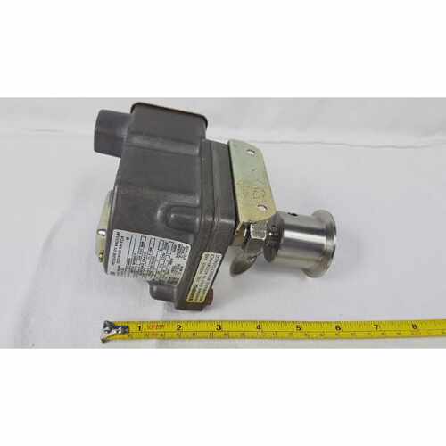 IMO D2TA80SS Pressure or Vacuum Activated Switch 0.580 psi A