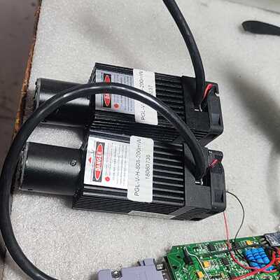 溢价-PGL-V-H-808-200mW激光器