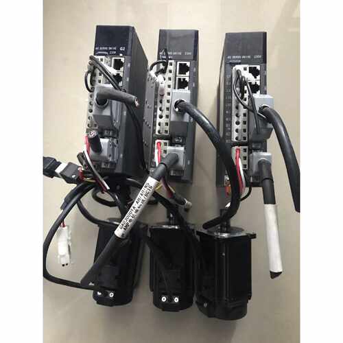 在线议价知山伺服电机400W，G2A3204A，拆机九成新，功能正常