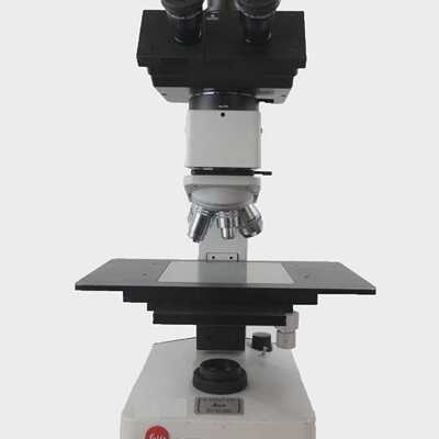 Leitz 020-435.032 Laborlux 12 HL 显微镜 DF with Objectives W