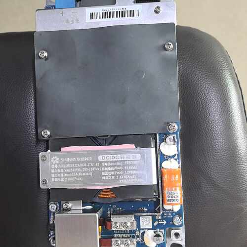 欣锐科技DC/DC转换器，型号SDM122AUCU-JTK1