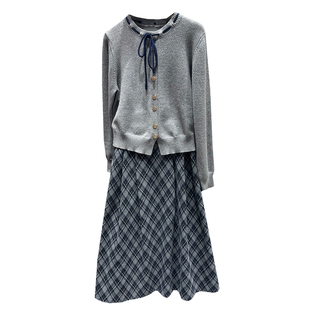 开衫毛衫+格纹磨毛半身裙两件套女2025秋季针织衫格子薄妮子套装