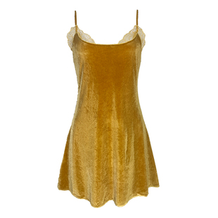 今夕何夕性感睡衣女秋冬季2025新款家居服高级感丝绒加厚吊带睡裙