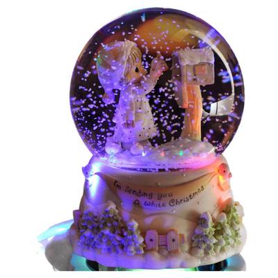 八音盒儿童水晶球亿多雪花旋转