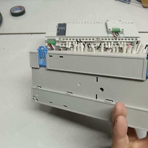 议价FP一XHC60T  PLC控制器 适用