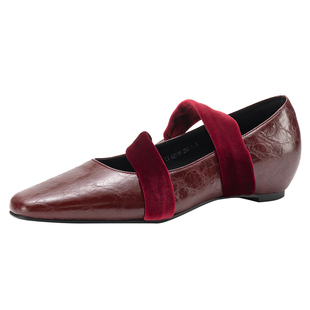 达芙妮红色尖头小单鞋女款2026新款春季法式玛丽珍内增高皮鞋婚鞋