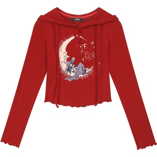 妖精的口袋红色印花连帽t恤女2025冬季新款内搭修身上衣新年战袍