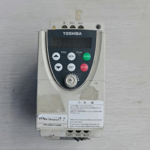 议价东芝变频器VFNC1S2004PW0.4KW功率20维修