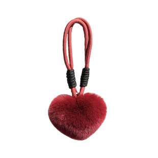可爱真獭兔毛爱心手绳钥匙扣挂件创意毛绒心形桃心书包包挂饰礼物